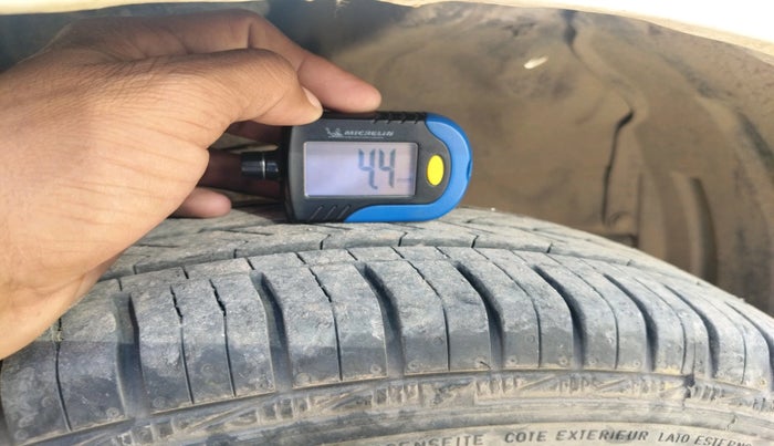 2013 Maruti Wagon R 1.0 VXI, Petrol, Manual, 1,28,767 km, tyre