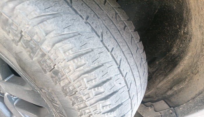 2020 Tata Harrier XZA PLUS 2.0L, Diesel, Automatic, 1,15,950 km, tyre