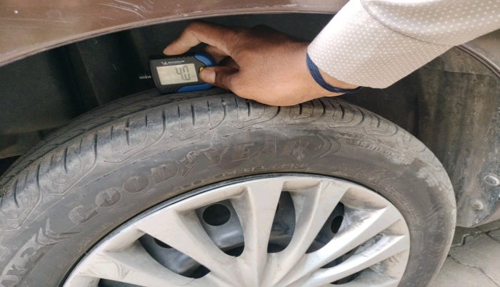 2016 Maruti Ciaz VDI+ SHVS, Diesel, Manual, 1,20,709 km, tyre