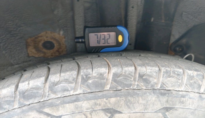 2016 Hyundai Elite i20 MAGNA 1.2, Petrol, Manual, 1,84,736 km, tyre