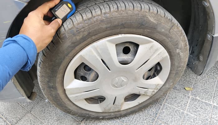 2012 Maruti Wagon R 1.0 VXI, Petrol, Manual, 74,218 km, tyre