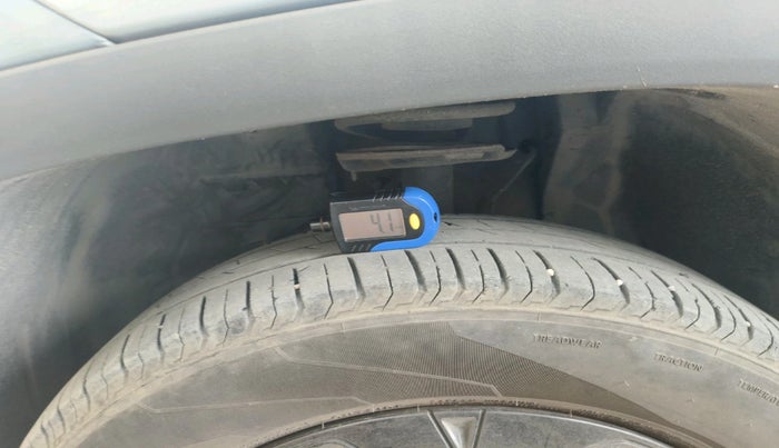 2022 Tata PUNCH ADVENTURE AMT, Petrol, Automatic, 47,173 km, tyre