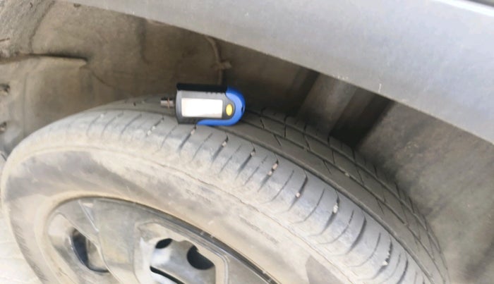 2022 Tata PUNCH ADVENTURE AMT, Petrol, Automatic, 47,173 km, tyre