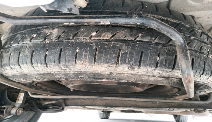 2016 Maruti Ertiga VDI SHVS, Diesel, Manual, 79,175 km, tyre