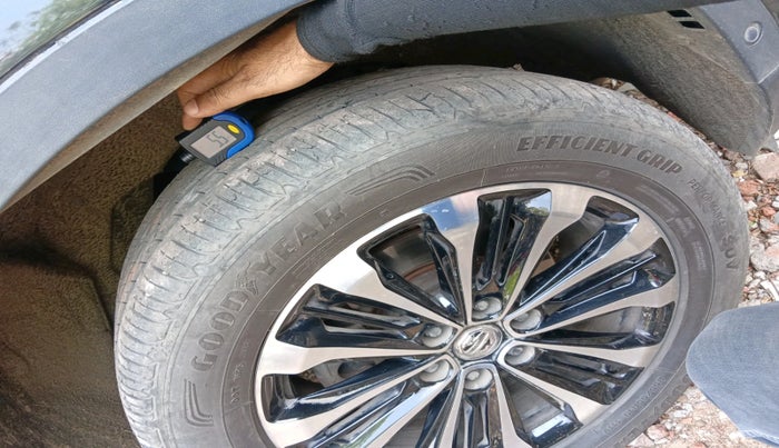 2022 MG GLOSTER SAVVY 7 STR 2.0 TWIN TURBO 4WD, Diesel, Automatic, 24,205 km, tyre