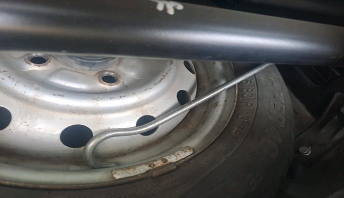 2018 Maruti Wagon R 1.0 LXI CNG, CNG, Manual, 66,957 km, tyre