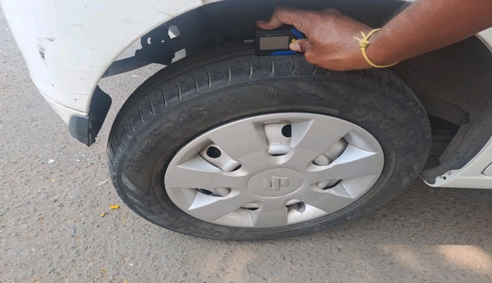 2018 Maruti Wagon R 1.0 LXI CNG, CNG, Manual, 66,957 km, tyre