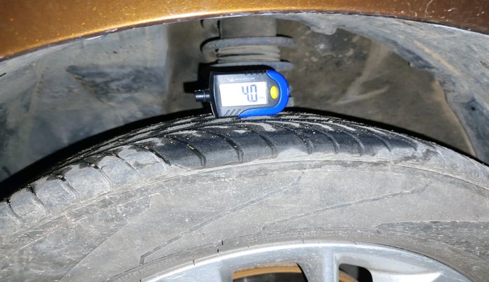 2017 Nissan Sunny XL CVT, Petrol, Automatic, 72,339 km, tyre