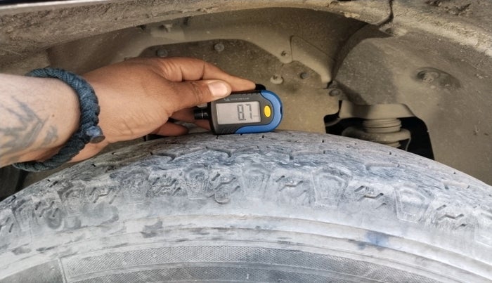 2017 Mahindra TUV300 T6 PLUS, Diesel, Manual, 86,804 km, tyre