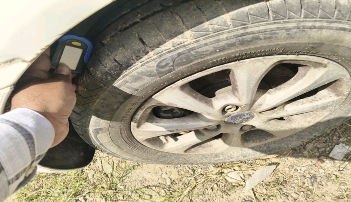 2012 Ford Fiesta STYLE DIESEL, Diesel, Manual, 1,19,523 km, tyre