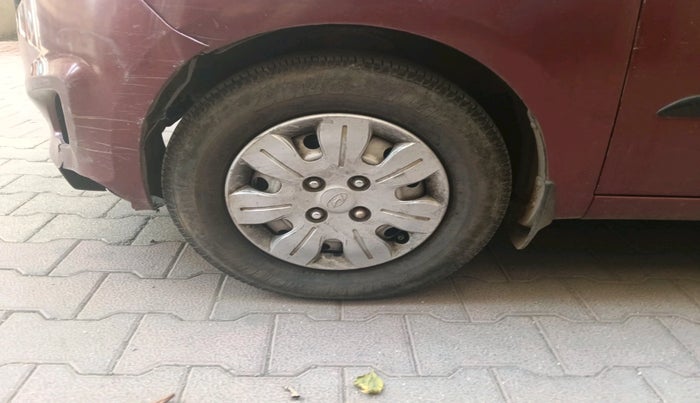 2014 Hyundai i10 MAGNA 1.1, Petrol, Manual, 82,411 km, tyre