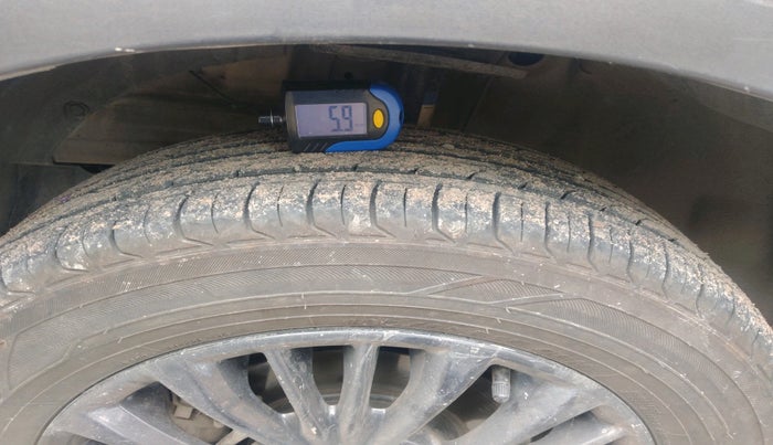 2020 Maruti XL6 ZETA AT, Petrol, Automatic, 1,75,007 km, tyre