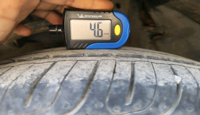 2011 Hyundai i20 SPORTZ 1.2, CNG, Manual, 80,529 km, tyre