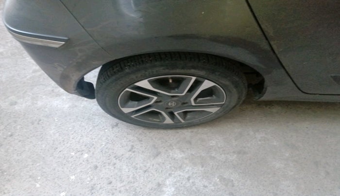 2020 Tata Tiago XZ PLUS PETROL, Petrol, Manual, 1,15,829 km, tyre