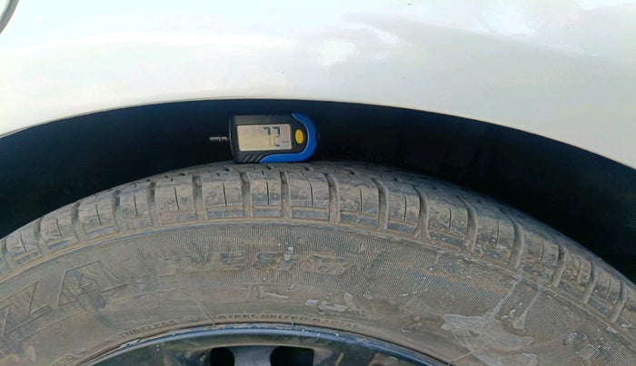 2014 Nissan Sunny XL, Petrol, Manual, 61,311 km, tyre