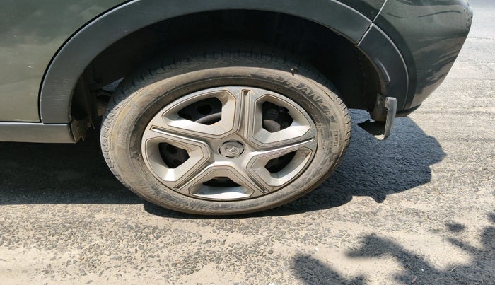 2021 Tata NEXON XMA SUNROOF PETROL, Petrol, Automatic, 40,064 km, tyre