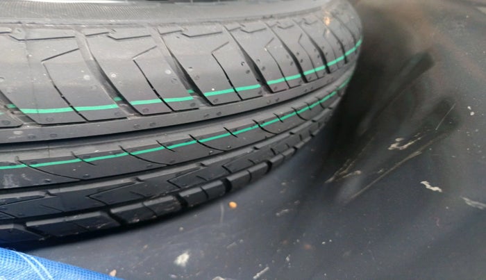 2024 Maruti Dzire VXI, Petrol, Manual, 22,782 km, tyre