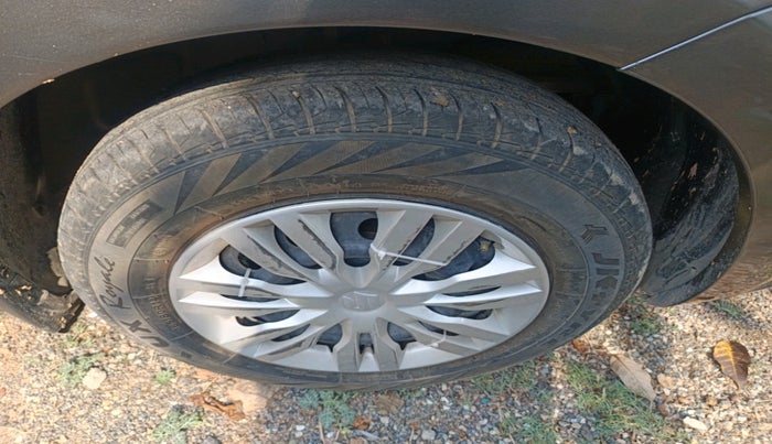 2024 Maruti Dzire VXI, Petrol, Manual, 22,782 km, tyre