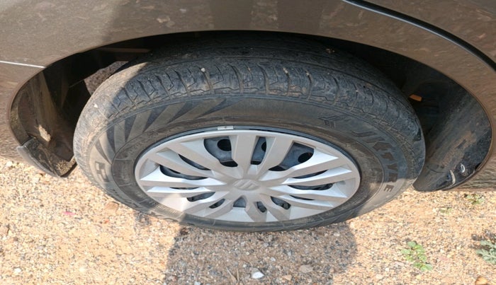 2024 Maruti Dzire VXI, Petrol, Manual, 22,782 km, tyre