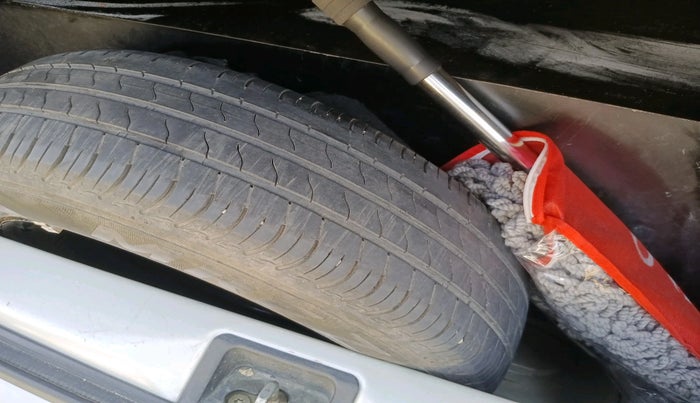 2022 Maruti New Wagon-R VXI 1.0, Petrol, Manual, 1,24,667 km, tyre