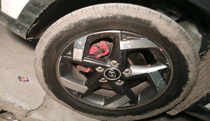 2020 Hyundai VENUE SX 1.0 TURBO, Petrol, Manual, 82,787 km, tyre