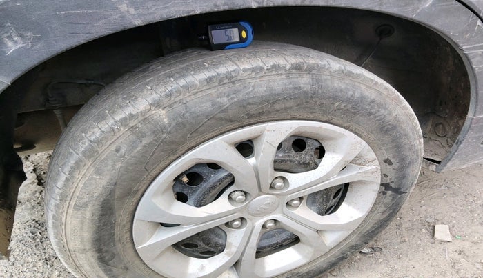 2020 KIA SONET HTE 1.2, Petrol, Manual, 84,111 km, tyre