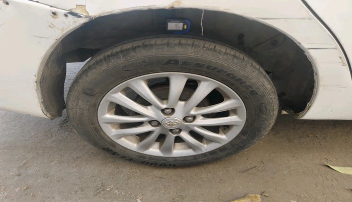 2011 Toyota Etios G, Petrol, Manual, 2,01,122 km, tyre