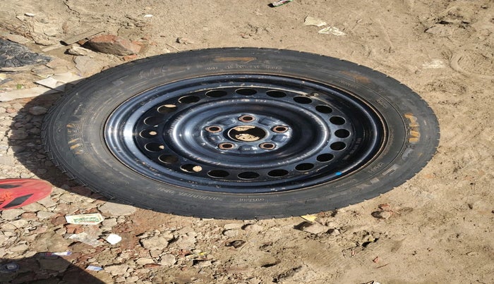 2018 Maruti Vitara Brezza VDI, Diesel, Manual, 1,11,875 km, tyre