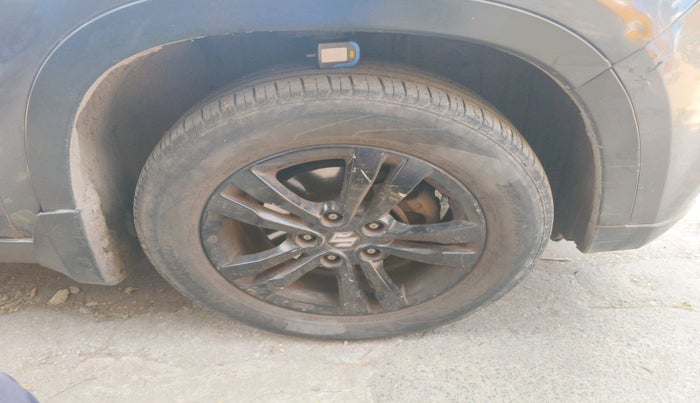 2018 Maruti Vitara Brezza ZDI, Diesel, Manual, 1,32,556 km, tyre