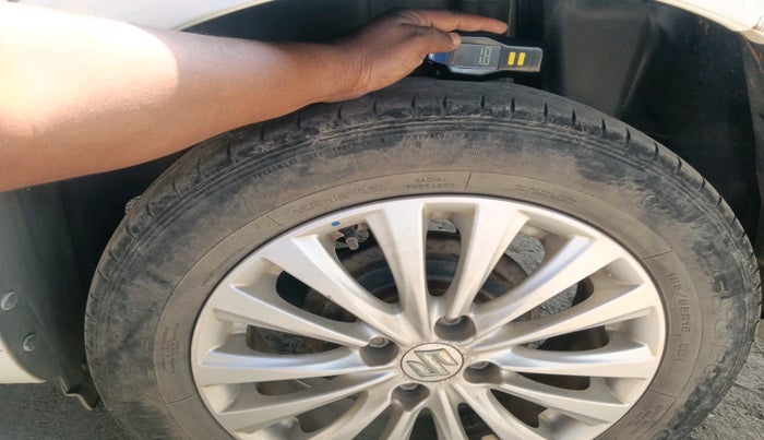 2016 Maruti Ciaz VDI+ SHVS, Diesel, Manual, 89,637 km, tyre