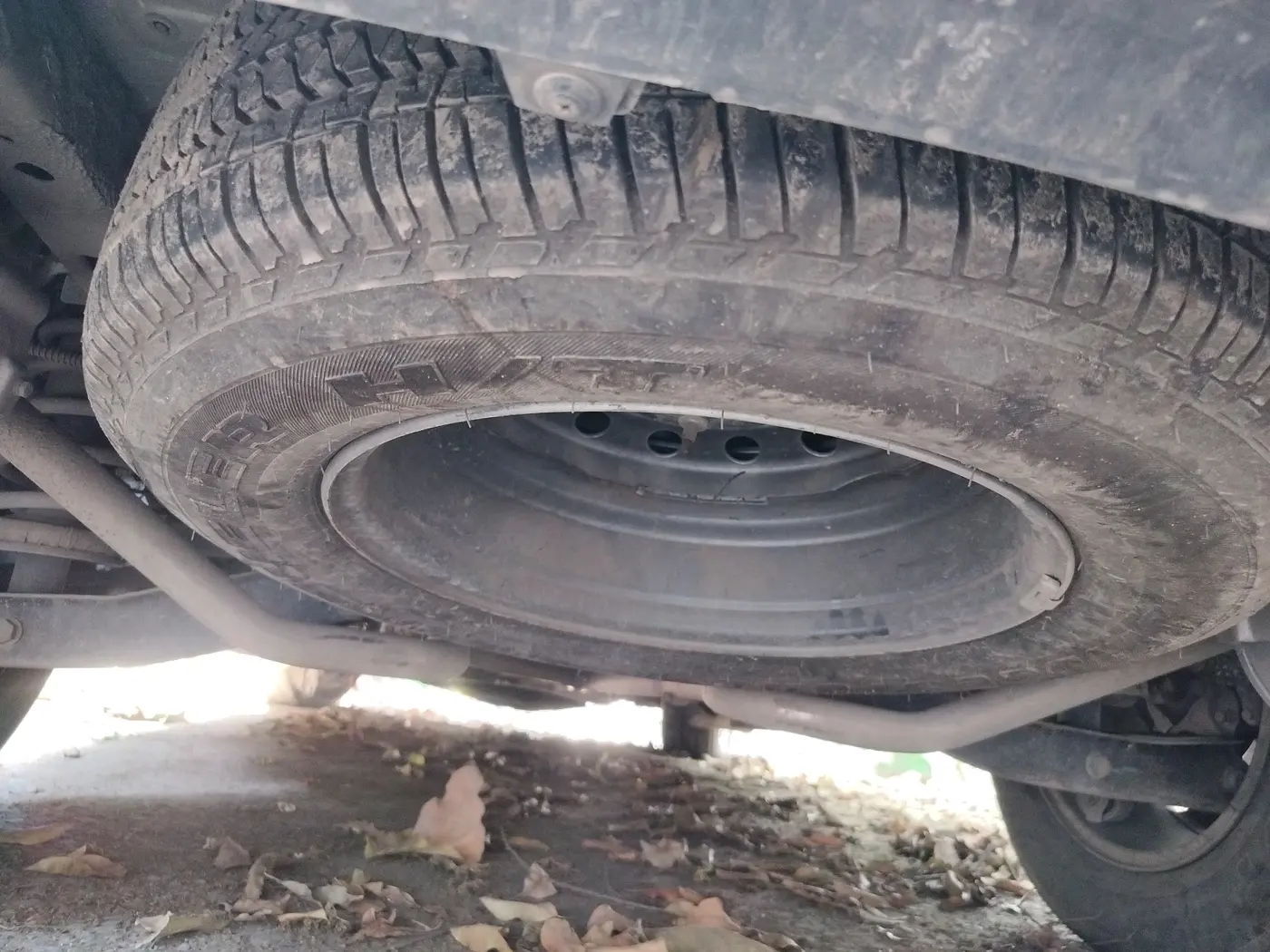 2020 Mahindra XUV500 W9 AT, Diesel, Automatic, 34,577 km, tyre
