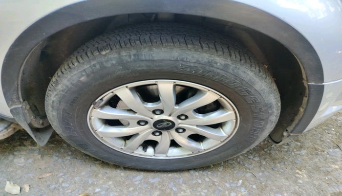 2020 Mahindra XUV500 W9 AT, Diesel, Automatic, 34,577 km, tyre