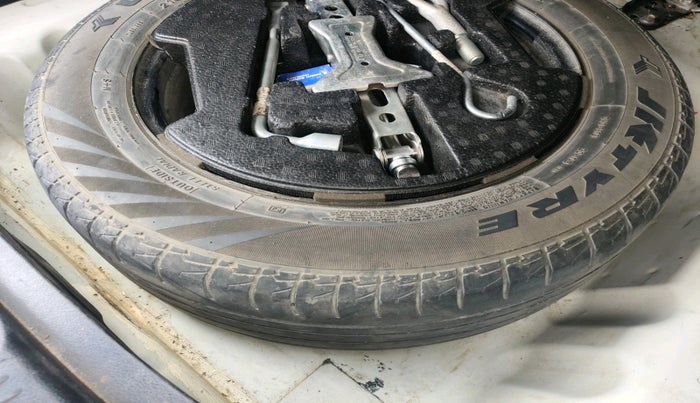 2019 Maruti S Cross DELTA 1.3, Diesel, Manual, 2,08,854 km, tyre