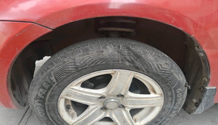 2007 Maruti Swift VXI 1.3, Petrol, Manual, 1,39,638 km, tyre