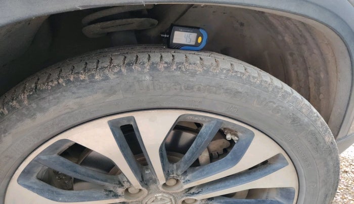 2022 MG HECTOR PLUS SHARP 1.5 PETROL TURBO HYBRID MT 6-STR, Petrol, Manual, 36,381 km, tyre