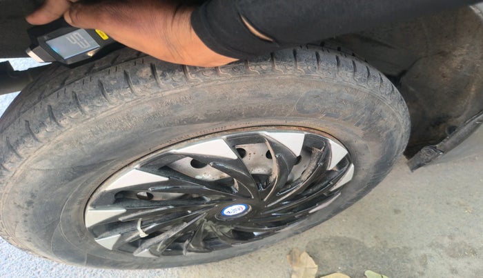 2019 Maruti New Wagon-R LXI CNG 1.0, CNG, Manual, 86,007 km, tyre