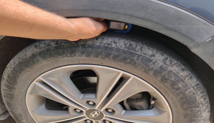 2017 Hyundai Creta SX PLUS AT 1.6 DIESEL, Diesel, Automatic, 1,25,928 km, tyre