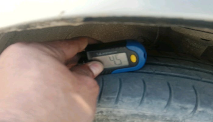 2016 Maruti Wagon R 1.0 VXI, Petrol, Manual, 92,849 km, tyre