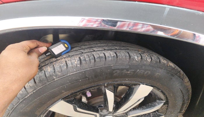 2019 MG HECTOR SHARP 2.0 DIESEL, Diesel, Manual, 1,42,426 km, tyre