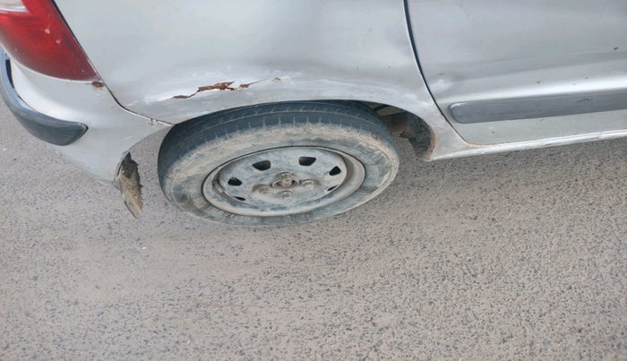 2012 Hyundai Santro Xing GL PLUS, CNG, Manual, 1,79,372 km, tyre