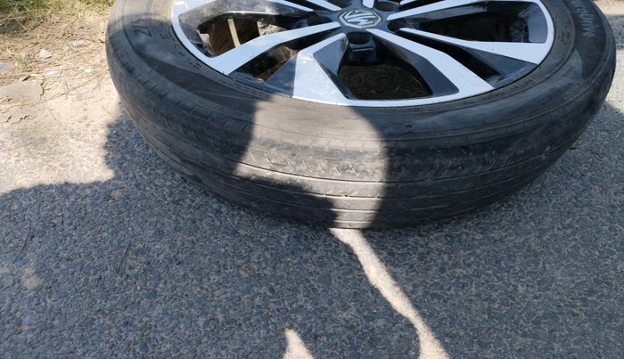 2023 MG HECTOR PLUS SHARP PRO 2.0 TURBO DIESEL 7 STR, Diesel, Manual, 74,030 km, tyre