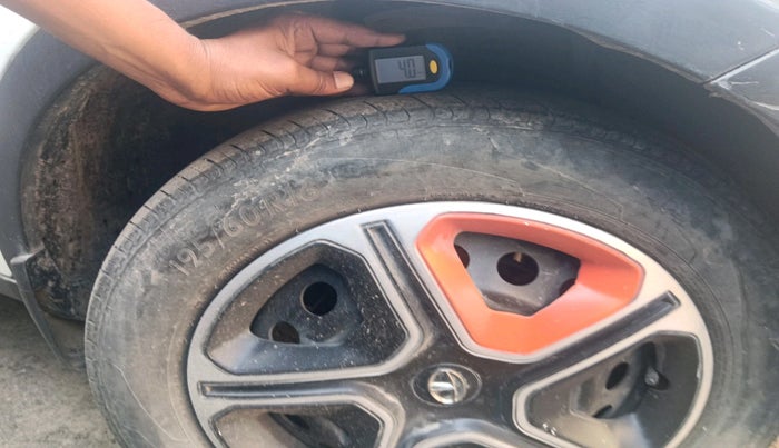 2018 Tata NEXON XM DIESEL, Diesel, Manual, 68,278 km, tyre