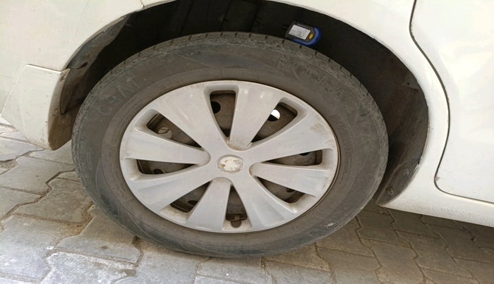 2016 Maruti Ertiga VDI SHVS, Diesel, Manual, 1,22,913 km, tyre