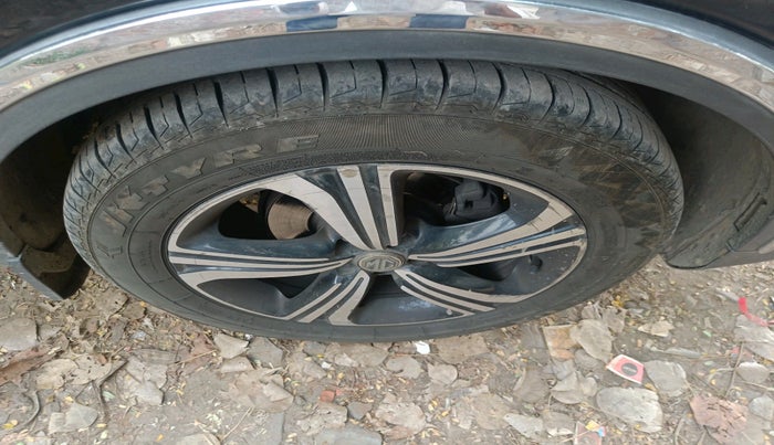 2022 MG ASTOR SHARP EX 1.5 MT, Petrol, Manual, 58,054 km, tyre