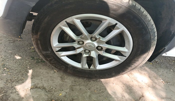 2025 Renault TRIBER RXL MT, Petrol, Manual, 1,150 km, tyre