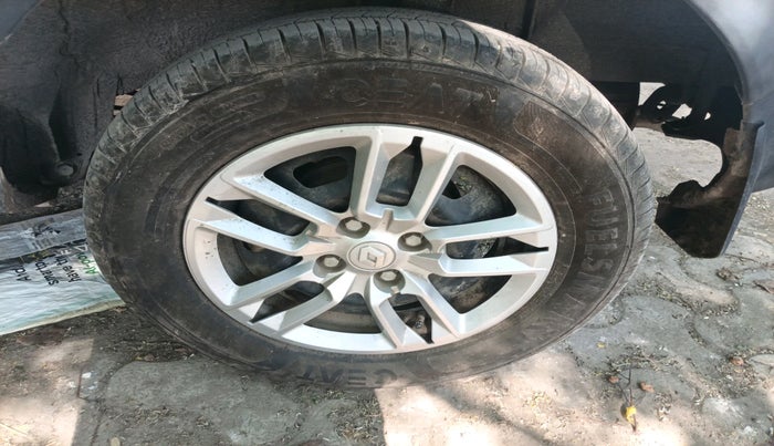 2025 Renault TRIBER RXL MT, Petrol, Manual, 1,150 km, tyre