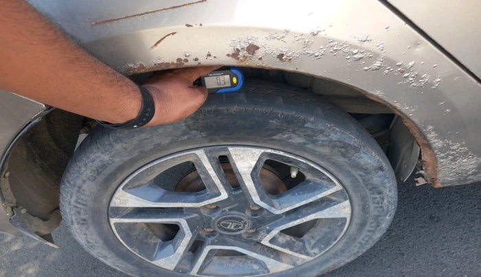 2019 Tata TIGOR XZ PLUS PETROL, CNG, Manual, 1,97,303 km, tyre