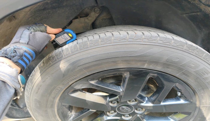 2020 Tata Harrier XZ PLUS 2.0L, Diesel, Manual, 94,194 km, tyre