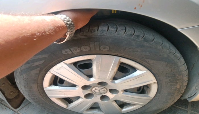 2012 Volkswagen Vento TRENDLINE 1.6, Petrol, Manual, 31,486 km, tyre