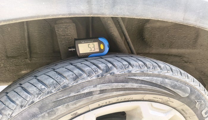 2018 Renault Kwid CLIMBER 1.0 AMT, Petrol, Automatic, 21,518 km, tyre